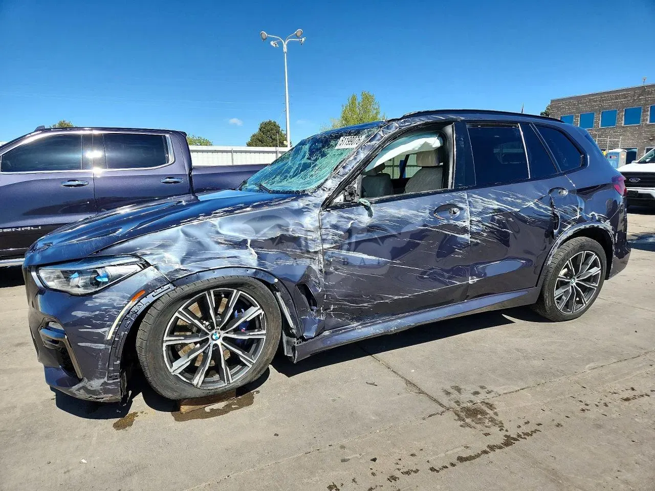 BMW X5 4.4L 8 2021