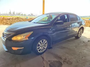 Nissan Altima 2.5L 4 2015