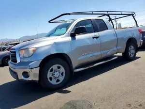 Toyota Tundra 4.6L 8 2013