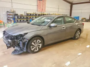 Nissan Altima 2.5L 4 2023