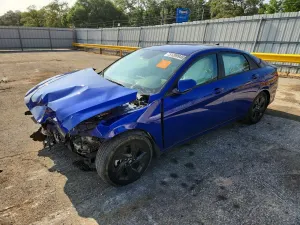 Hyundai Elantra 2.0L 4 2023