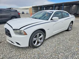 Dodge Charger 5.7L 8 2011