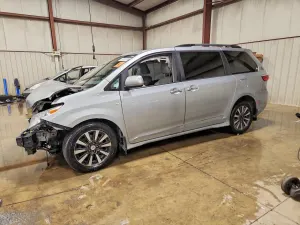Toyota Sienna 3.5L 6 2019