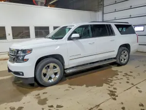 Chevrolet Suburban 5.3L 8 2016