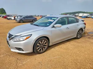 Nissan Altima 2.5L 4 2017