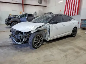 Nissan Sentra 2.0L 4 2025