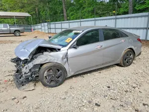 Hyundai Elantra 2.0L 4 2022