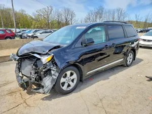 Toyota Sienna 3.5L 6 2020
