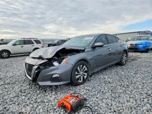 Nissan Altima 2.5L 4 2019