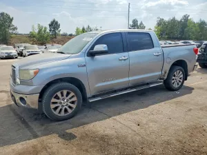 Toyota Tundra 5.7L 8 2011