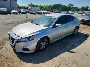 Nissan Altima 2.5L 4 2020