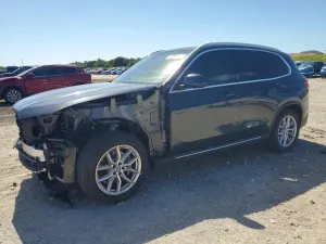 BMW X5 3.0L 6 2021