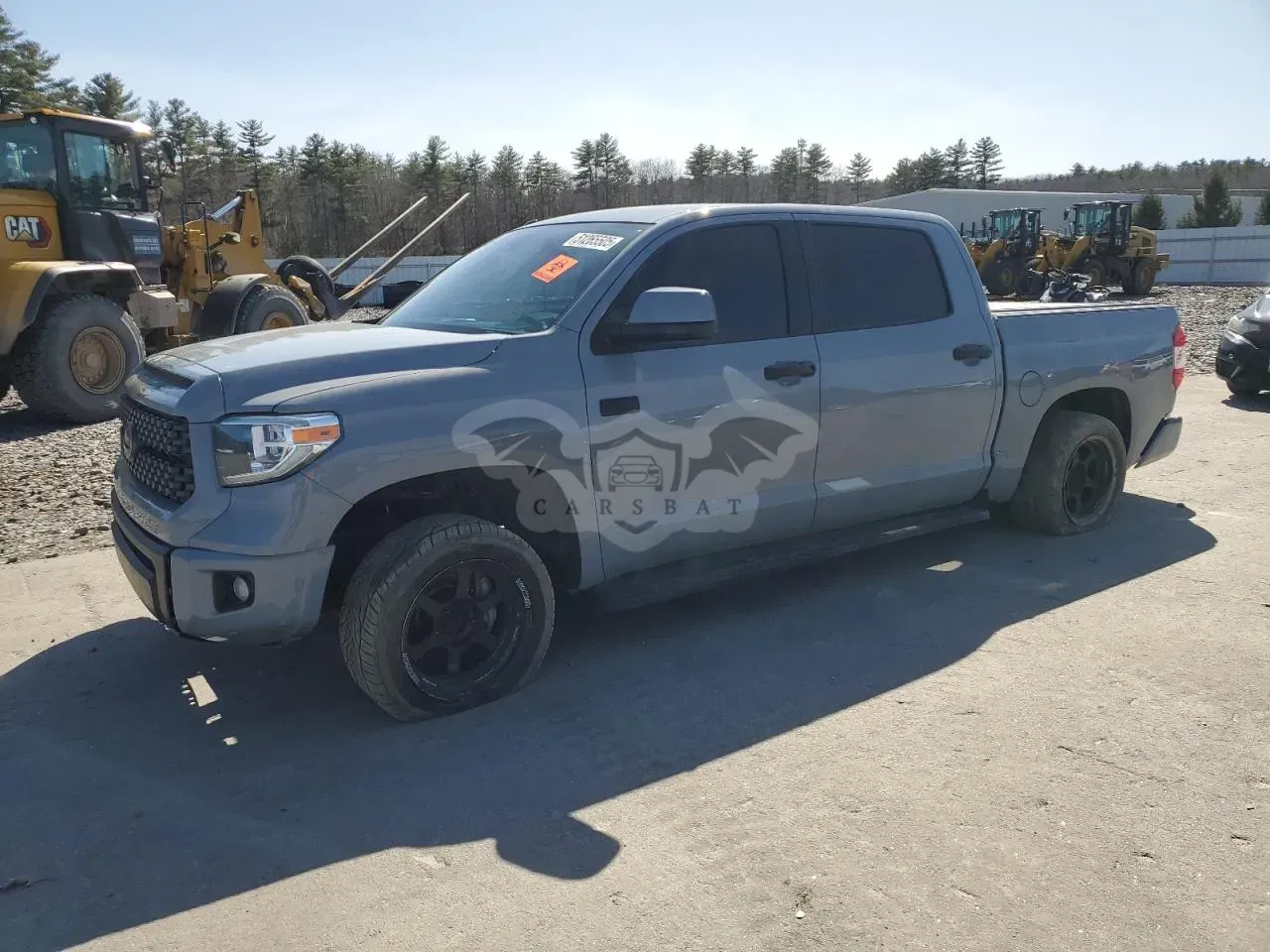 Toyota Tundra CREWMAX SR5 5.7L 8 2018