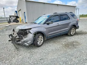 Ford Explorer 3.5L 6 2011