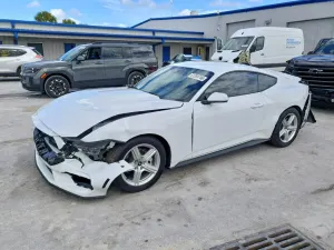 Ford Mustang 2.3L 4 2026