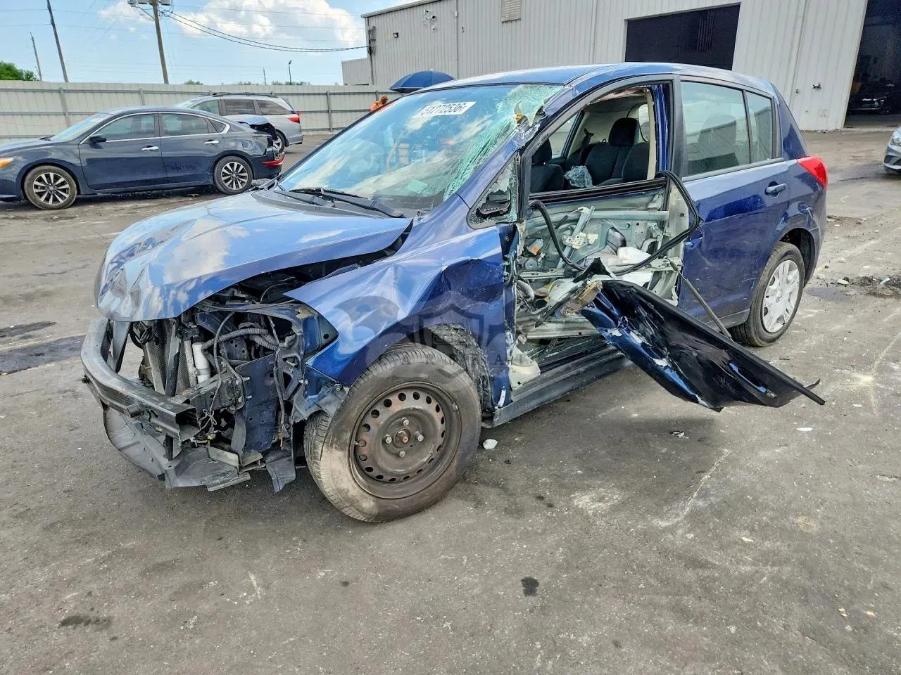 Nissan Versa 1.8L 4 2012