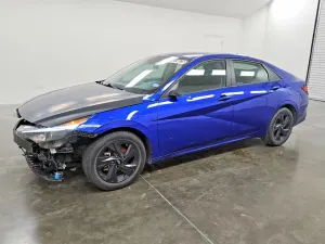 Hyundai Elantra 2.0L 4 2021