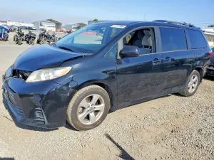 Toyota Sienna 3.5L 6 2018