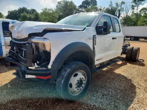 Ford F550 6.7L 8 2024