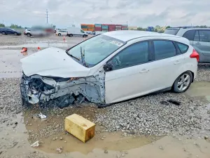 Ford Focus 2.0L 4 2013
