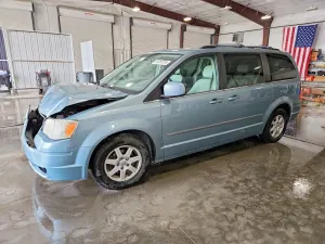 Chrysler Town & Country 4.0L 6 2010