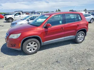 Volkswagen Tiguan 2.0L 4 2010