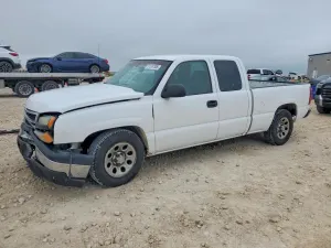 Chevrolet Silverado 1500 4.8L 8 2006