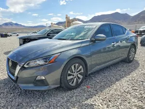 Nissan Altima 2.5L 4 2020