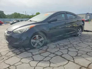Hyundai Elantra 1.8L 4 2013