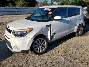 Kia Soul 2.0L 4 2017