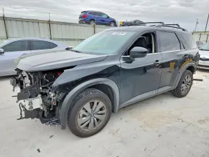 Nissan Pathfinder 3.5L 6 2025