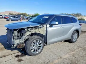 Toyota Highlander 3.5L 6 2021