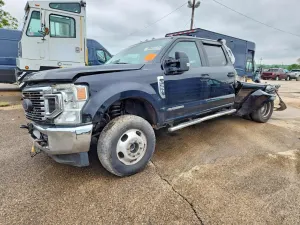 Ford F-350 6.7L 8 2022