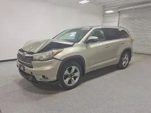 Toyota Highlander 3.5L 6 2014