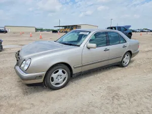 Mercedes-Benz E 4.2L 8 1997