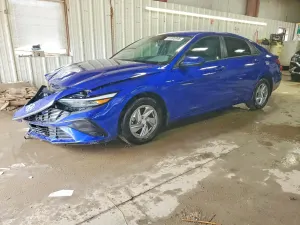 Hyundai Elantra 2.0L 4 2025