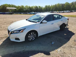 Nissan Altima 2.5L 4 2020