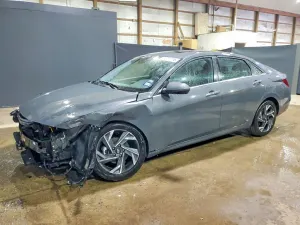 Hyundai Elantra 2.0L 4 2025
