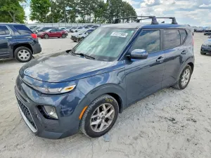 Kia Soul 2.0L 4 2021