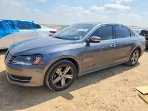 Volkswagen Passat 1.8L 4 2014