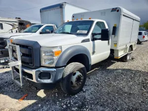 Ford F550 6.7L 8 2015