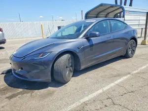 Tesla Model 3 2024
