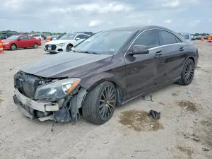 Mercedes-Benz CLA 2.0L 4 2015
