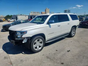 Chevrolet Suburban 5.3L 8 2016