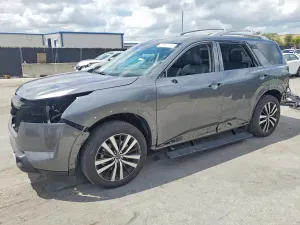 Nissan Pathfinder 3.5L 6 2025