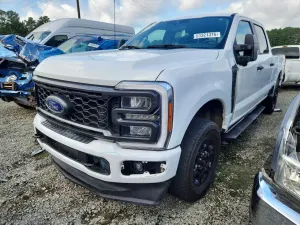 Ford F-250 6.8L 8 2023