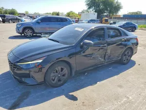 Hyundai Elantra 2.0L 4 2022