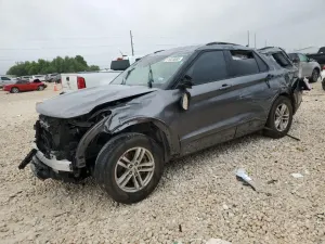 Ford Explorer XLT 2.3L 4 2022