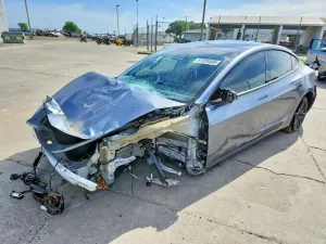 Tesla Model 3 2025
