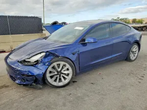Tesla Model 3 2022